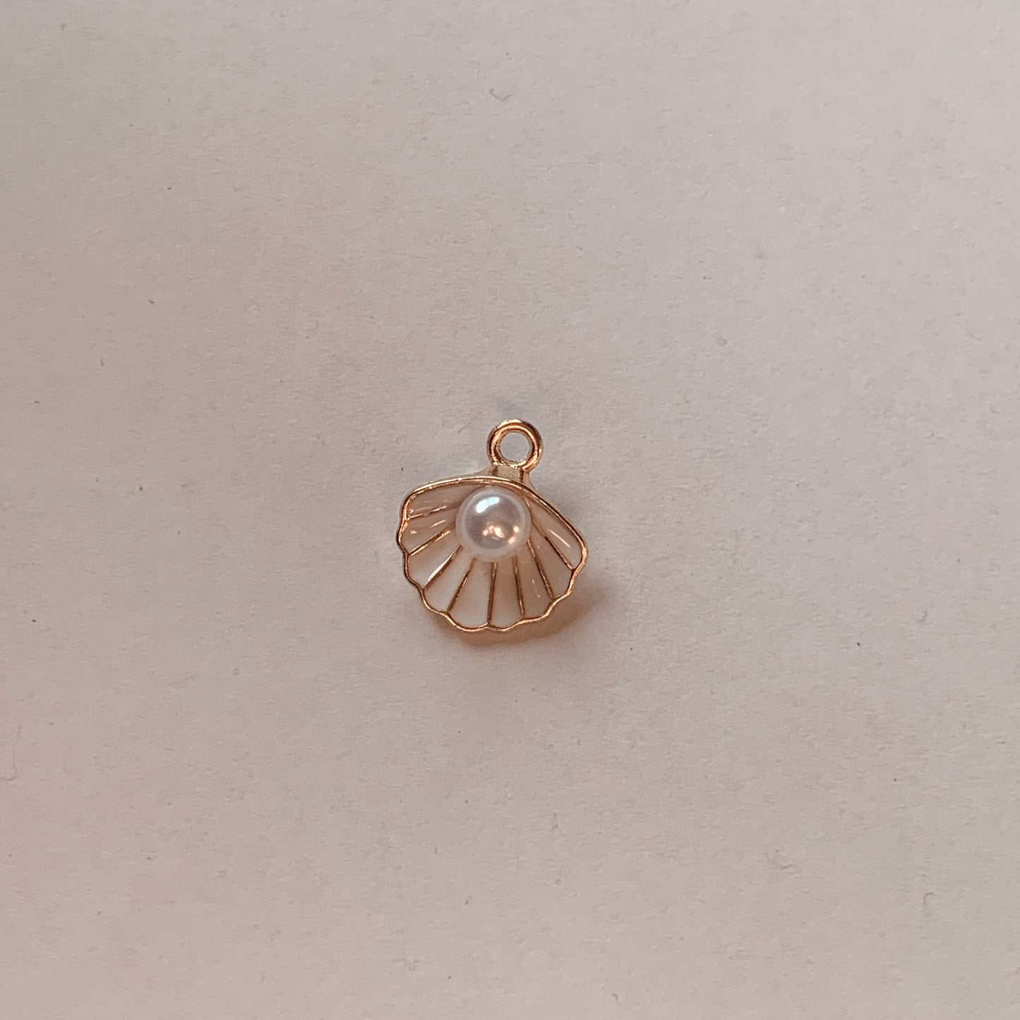 Kagyló charm