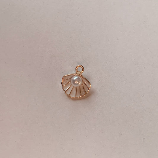 Kagyló charm