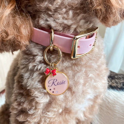 Rosie Blush - egyedi epoxy kutyabiléta
