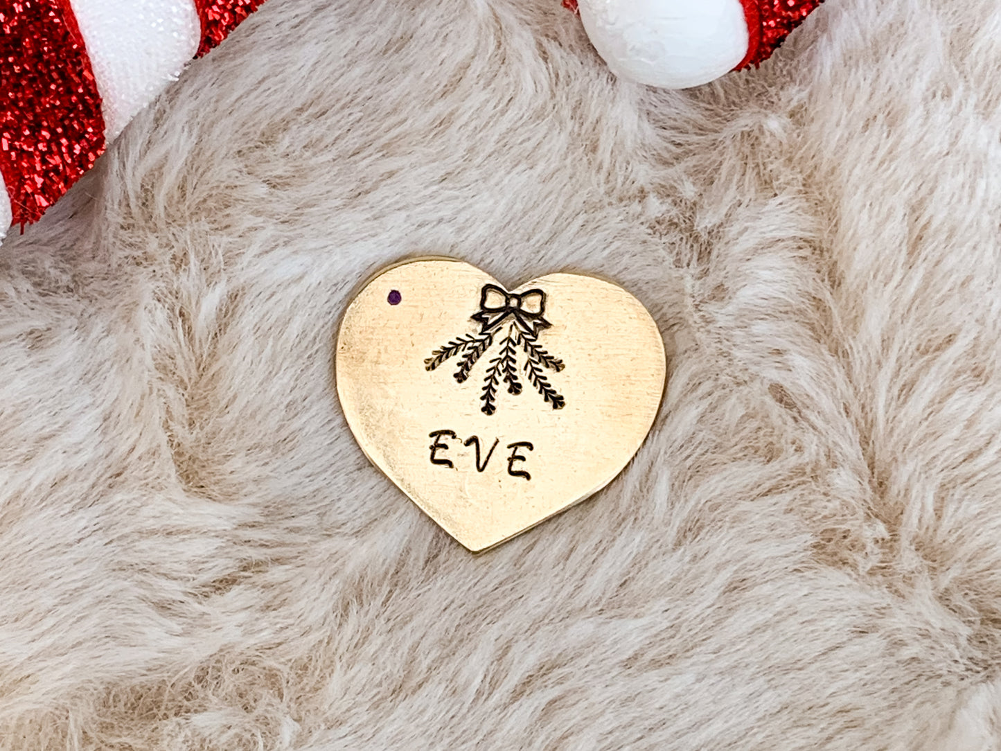 Moxy tags - Eve - kézzel készült egyedi kutyabiléta