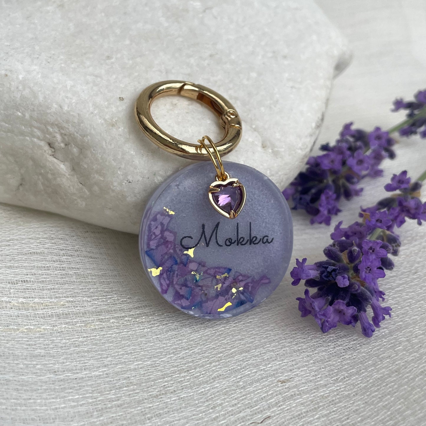 Lavender Dream - egyedi epoxy kutyabiléta