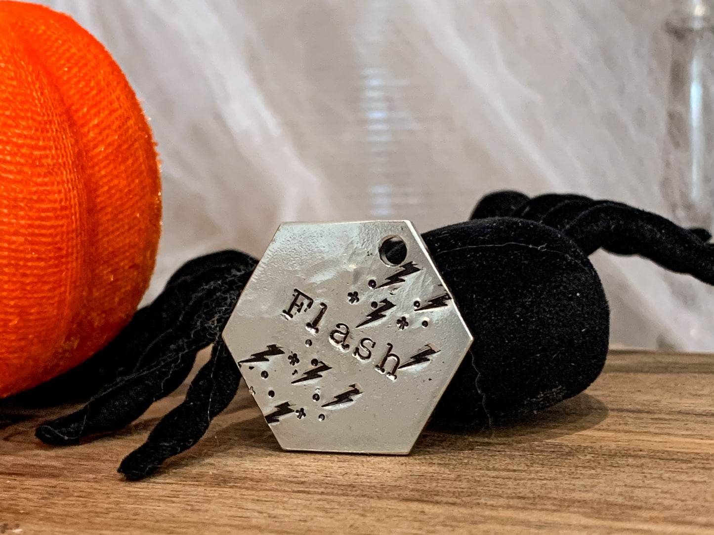 Moxy tags - Thunder -  kézzel készült egyedi kutyabiléta
